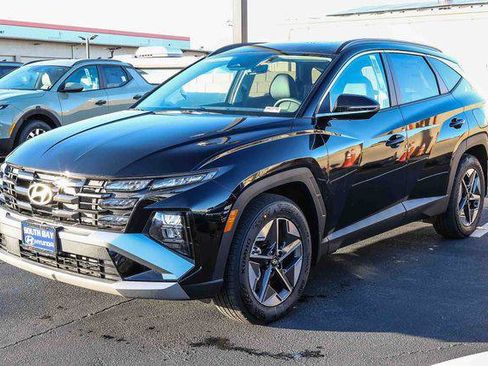 New 2026 Hyundai Tucson SEL FWD image 3