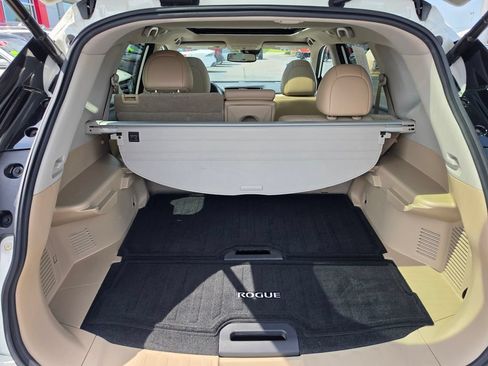 Used 2019 Nissan Rogue SL w/ Premium Package FWD image 10