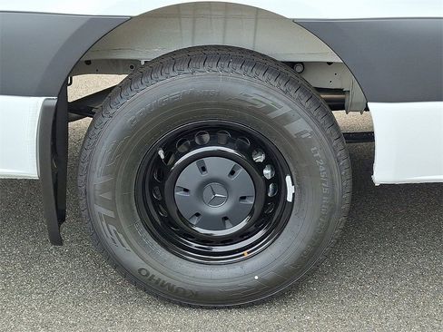 New 2025 Mercedes-Benz Sprinter 2500 image 5
