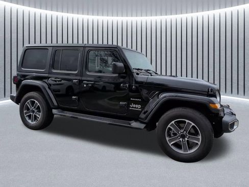 Certified 2023 Jeep Wrangler Unlimited Sahara w/ Cold Weather Group AWD/4WD image 3