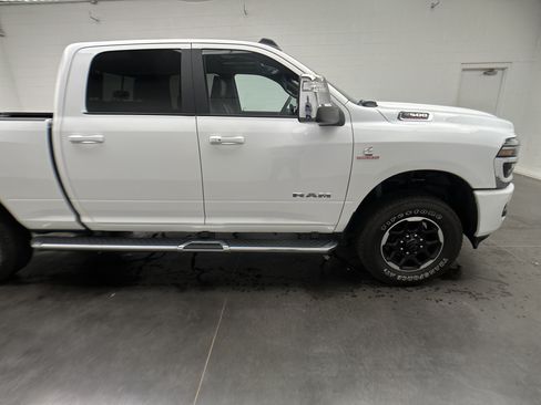 Used 2025 RAM 2500 Laramie AWD/4WD image 11
