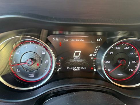 Used 2018 Dodge Charger SXT image 10