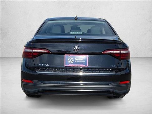 Certified 2023 Volkswagen Jetta SE FWD image 7
