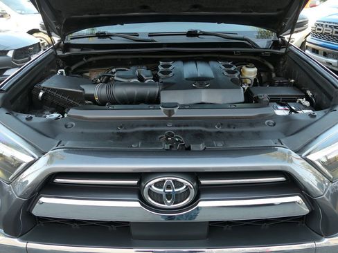 Used 2022 Toyota 4Runner Limited RWD image 30