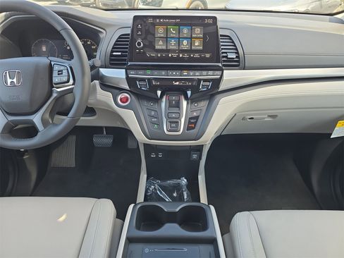 New 2026 Honda Odyssey EX-L image 13