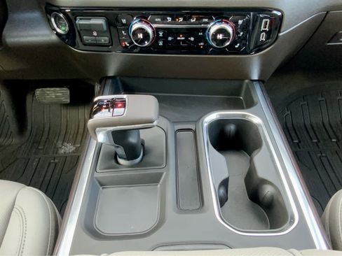 New 2026 GMC Sierra 1500 SLT image 48