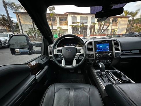 Used 2016 Ford F150 Platinum w/ Technology Package AWD/4WD image 39