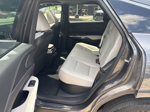 Used 2024 Lexus RX 350 Premium Plus w/ Convenience Package FWD image 20