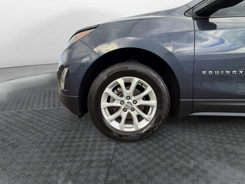 Used 2018 Chevrolet Equinox LS w/ LPO, Cargo Package AWD/4WD image 17
