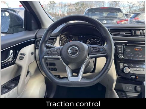 Used 2022 Nissan Rogue Sport SL w/ Premium Package image 16