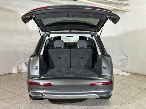 Used 2023 Audi Q7 3.0T Premium Plus w/ Premium Plus Package AWD/4WD image 17