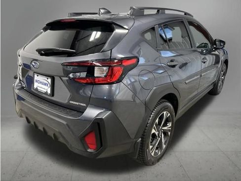 Used 2024 Subaru Crosstrek 2.0i Premium AWD/4WD image 5
