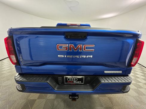 Used 2023 GMC Sierra 1500 Elevation w/ Elevation Premium Package AWD/4WD image 7