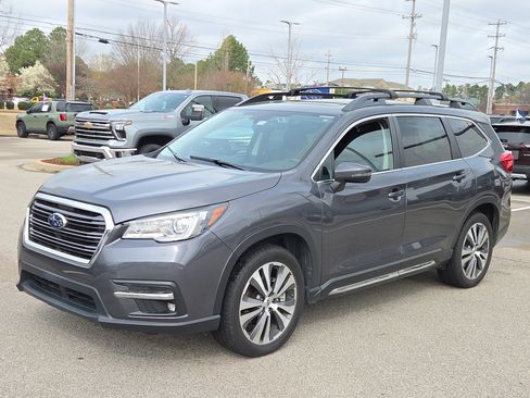 Certified 2022 Subaru Ascent Limited w/ Technology Package image 7