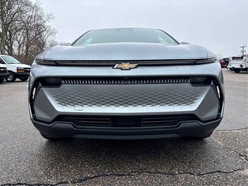 New 2026 Chevrolet Equinox EV LT image 22