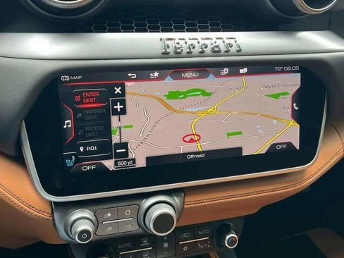Used 2020 Ferrari Portofino RWD image 35