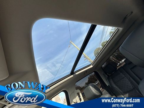 Used 2023 Toyota Tundra Limited w/ Power Package image 32