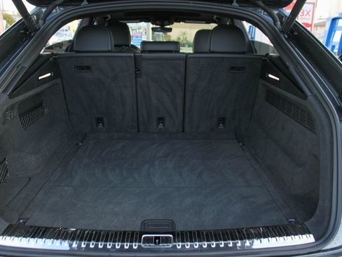 Used 2021 Audi Q8 Prestige image 27