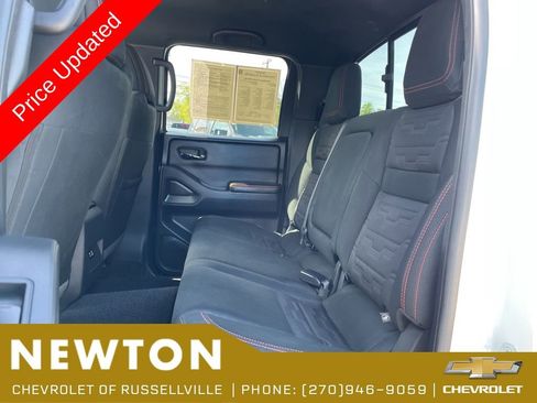 Used 2025 Nissan Frontier PRO-4X AWD/4WD image 38