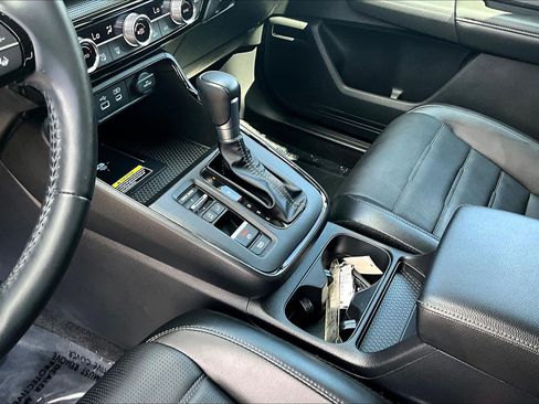 Used 2025 Honda CR-V EX-L image 14