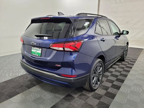 Used 2023 Chevrolet Equinox RS FWD image 9