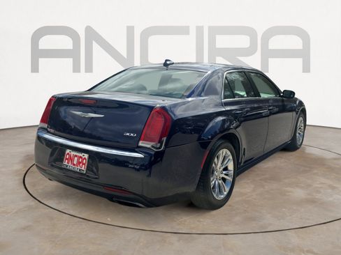 Used 2017 Chrysler 300 Limited w/ Driver Convenience Group image 10