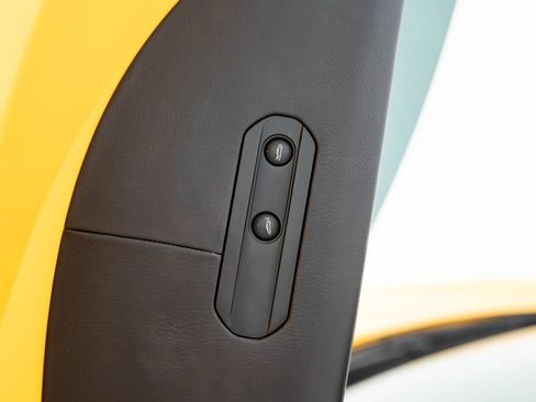 Used 2023 McLaren GT image 20