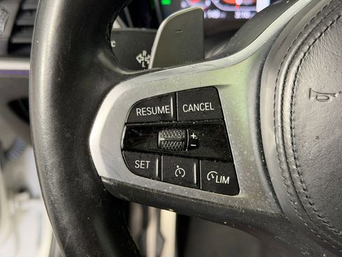 Used 2022 BMW 330i Sedan w/ M Sport Package image 16