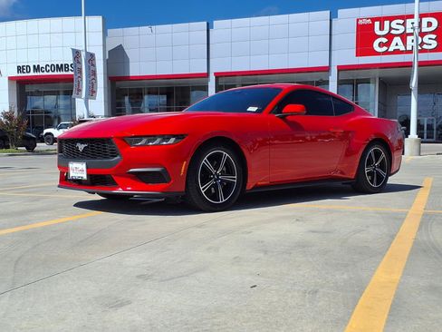 Used 2024 Ford Mustang Coupe RWD image 1