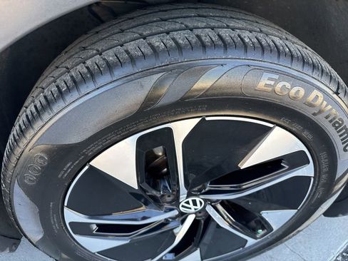 Used 2021 Volkswagen ID.4 Pro image 13