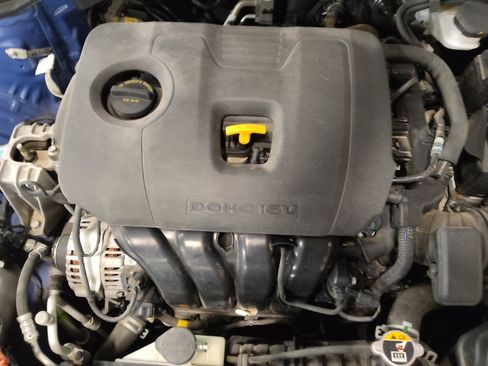 Used 2020 Hyundai Elantra SE FWD image 30
