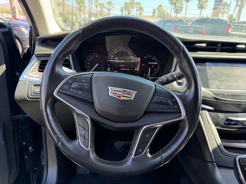 Used 2017 Cadillac XT5 Luxury image 15