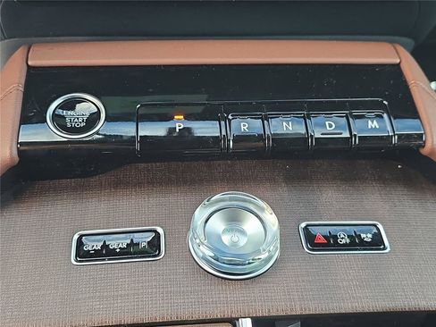 New 2026 Lincoln Navigator Reserve AWD/4WD image 21