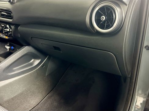 Used 2022 Hyundai Kona SE FWD image 33