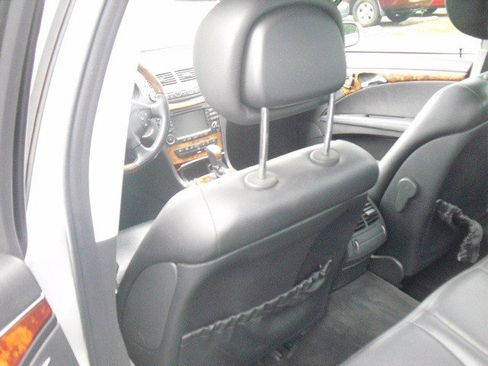 Used 2006 Mercedes-Benz E 350 Sedan image 7