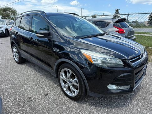 Used 2015 Ford Escape Titanium w/ Equipment Group 301A FWD image 5