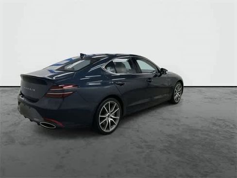 Used 2024 Genesis G70 2.5T image 4