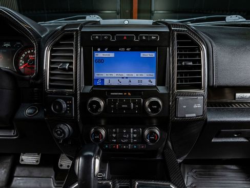 Used 2019 Ford F150 Raptor w/ Equipment Group 802A Luxury image 23