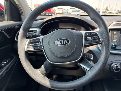 Used 2020 Kia Sorento LX AWD/4WD image 15