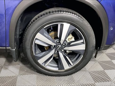 Used 2023 Nissan Rogue SL w/ SL Premium Package FWD image 10