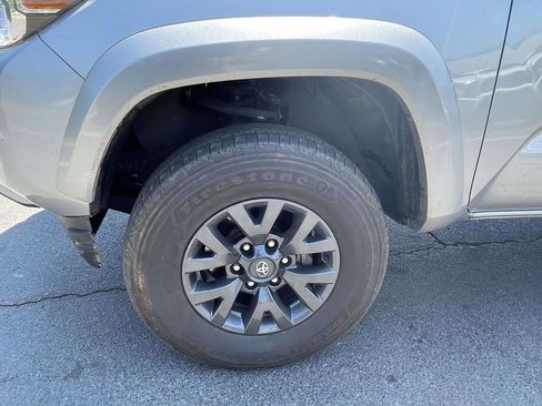 Used 2023 Toyota Tacoma SR5 w/ Technology Package AWD/4WD image 32