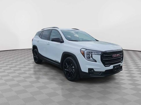 Certified 2023 GMC Terrain SLT w/ Elevation Edition FWD image 2