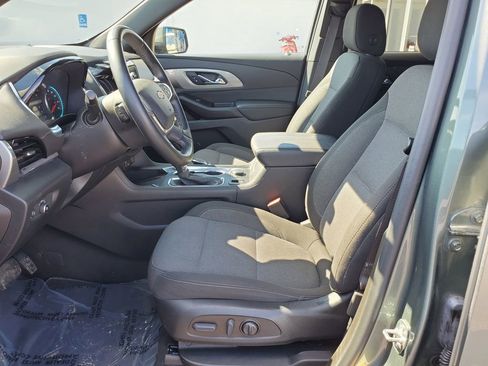 Used 2023 Chevrolet Traverse LT AWD/4WD image 11