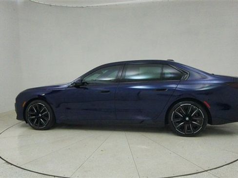 Used 2023 BMW i7 xDrive60 image 68