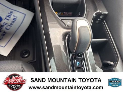 Used 2025 Toyota Crown Signia Limited w/ Advanced Technology Package image 21