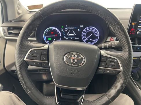 Certified 2023 Toyota Sienna Limited AWD/4WD image 26