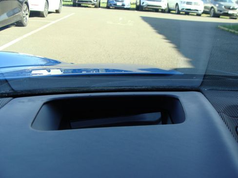 Used 2022 Chevrolet Corvette Stingray Premium Conv w/ Z51 Performance Package image 35