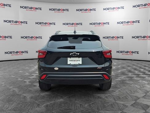 Used 2024 Chevrolet Trax RS w/ Driver Confidence Package FWD image 5