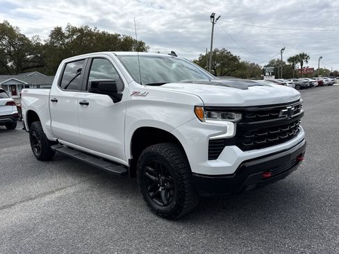 Used 2024 Chevrolet Silverado 1500 LT Trail Boss w/ Protection Package AWD/4WD image 7