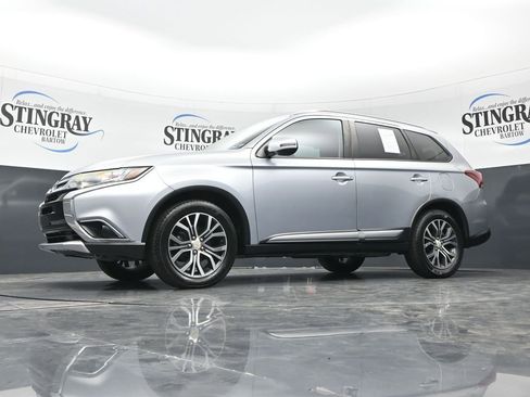 Used 2017 Mitsubishi Outlander ES FWD image 31